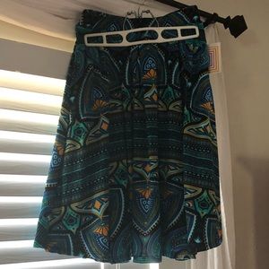 LuLa Roe patterned skirt